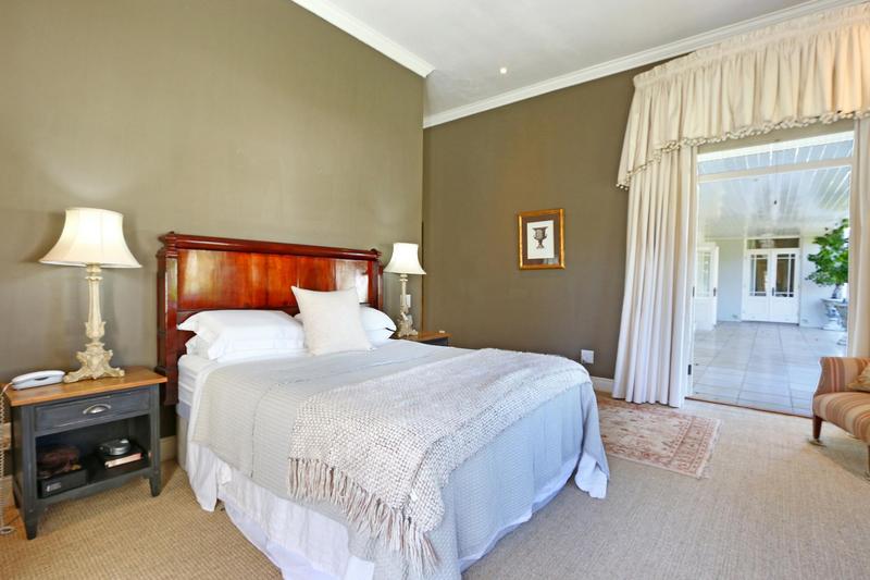 To Let 4 Bedroom Property for Rent in Steenberg Estate Western Cape